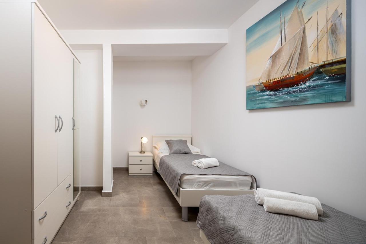 Apartment Navika Omiš Eksteriør billede
