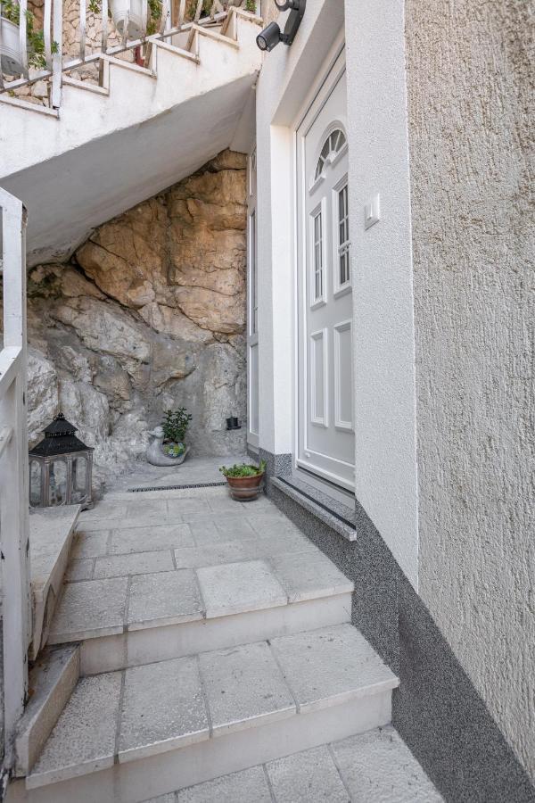 Apartment Navika Omiš Eksteriør billede