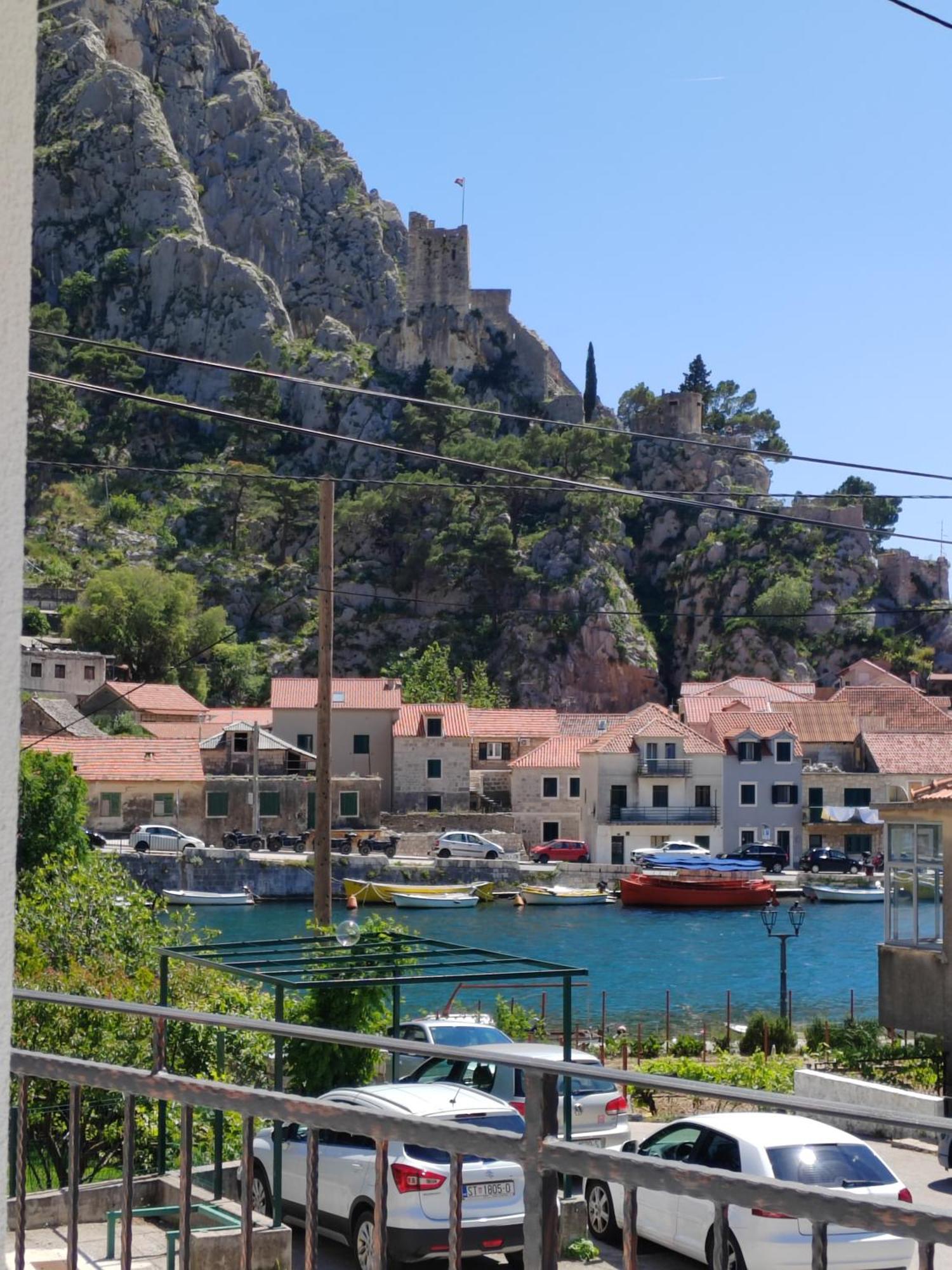 Apartment Navika Omiš Eksteriør billede
